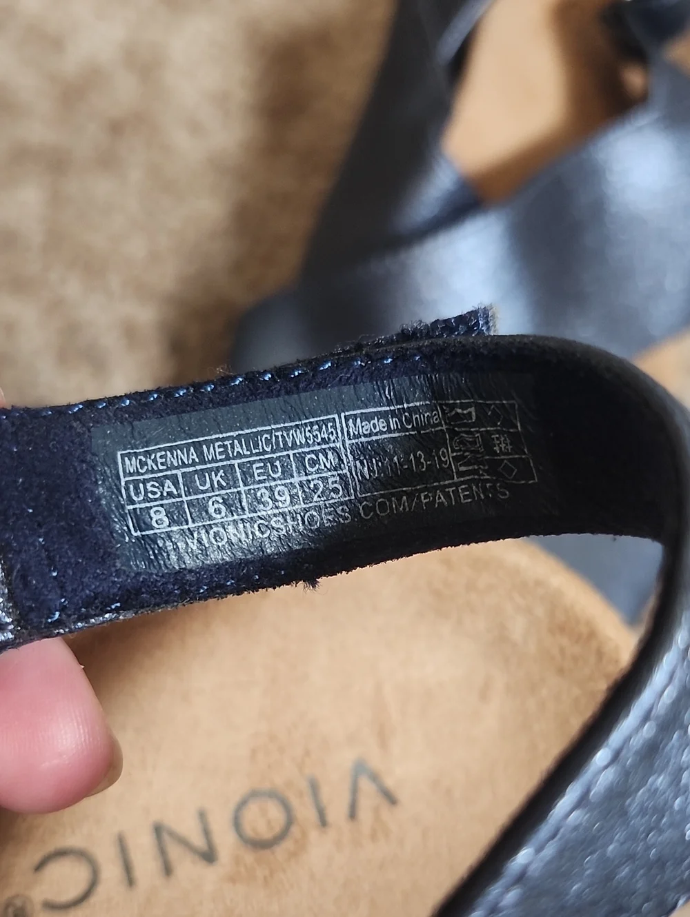 Vionic Mckenna Wedge Sandal In Navy Metallic NWOT - Picture 3 of 12